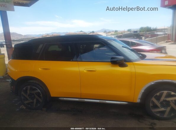 WMZ23GA02S7R17796 2025 MINI COUNTRYMAN Orange Սալոնի 360 աստիճան տեսք
