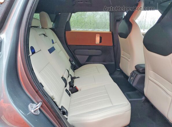 WMZ23GA05T7U53923 2026 MINI COUNTRYMAN Silver Widok tylnych siedzeń
