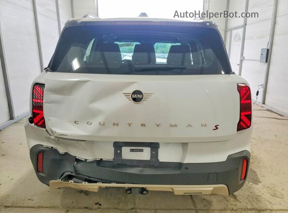 WMZ23GA09T7U75536 2026 MINI COUNTRYMAN White უკანა ხედი