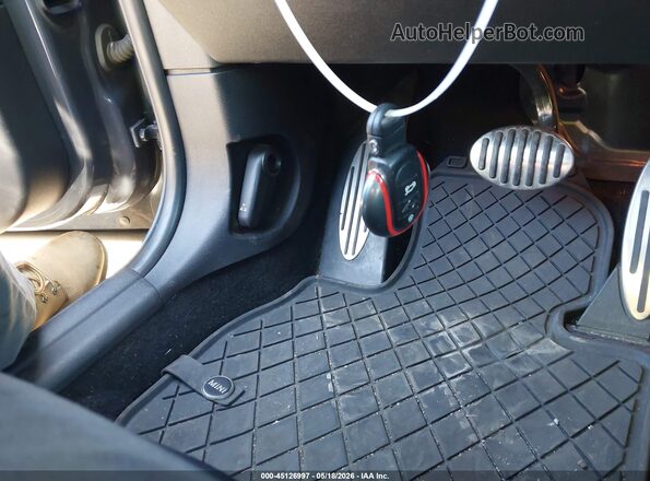 WMZ33BS0XM3N19008 2021 MINI COUNTRYMAN Gray Առջևի վահանակի տեսք