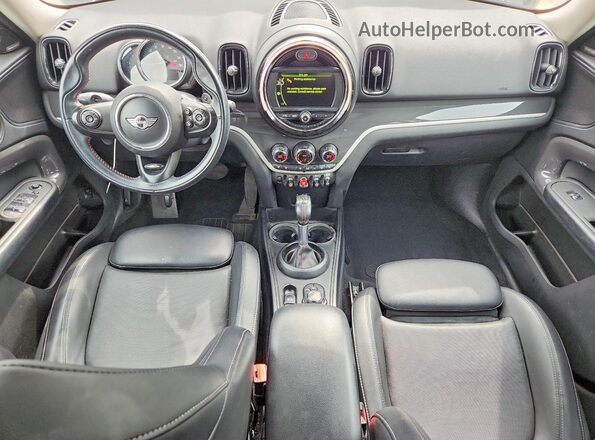 WMZYT3C30J3D99545 2018 MINI COOPER Black Вид панелі приладів