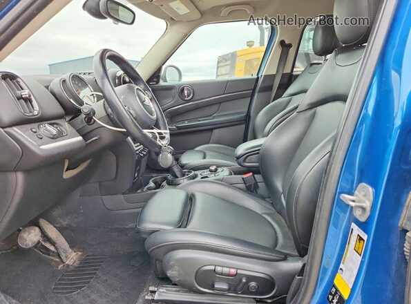 WMZYT5C32H3D81523 2017 MINI COOPER Blue წინა სალონის ხედი