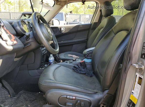 WMZYV5C33J3E04100 2018 MINI COOPER Gray Widok wnętrza z przodu