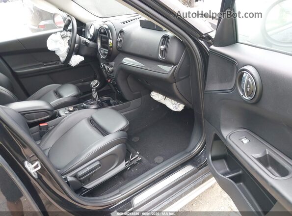 WMZYV5C38H3E02207 2017 MINI COUNTRYMAN Black Вид салону спереду