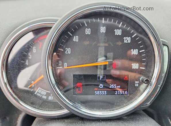 WMZYW5C01L3M28057 2020 MINI COOPER Black ხელსაწყოთა პანელის ხედი