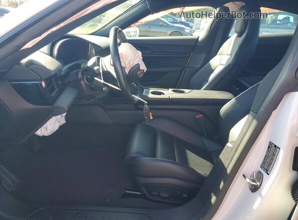 WP0AA2Y16PSA13685 2023 PORSCHE TAYCAN White Widok wnętrza z przodu