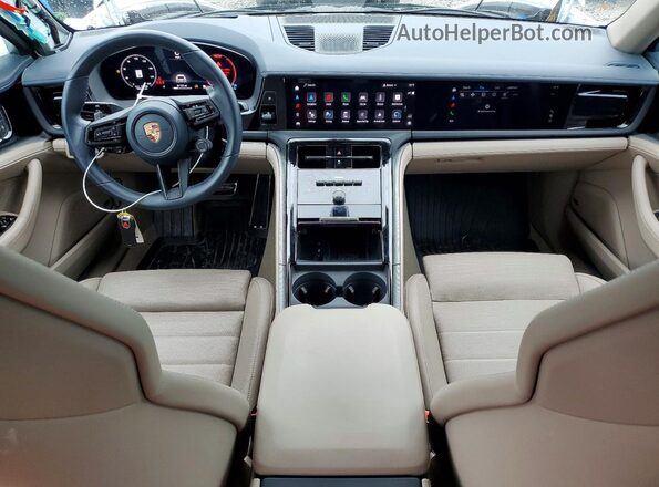 WP0AA2YA1SL000407 2025 PORSCHE PANAMERA White Dashboard view