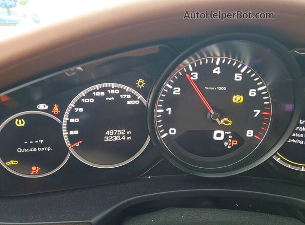 WP0AB2A76JL133142 2018 PORSCHE PANAMERA Blue Instrument cluster view