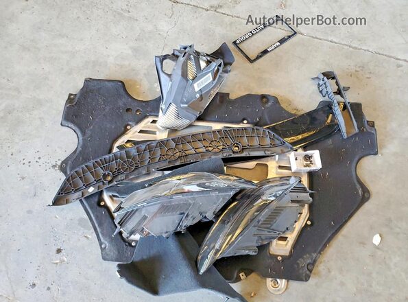 WP0AB2A80KS278970 2019 PORSCHE CAYMAN Black Widok komory silnika