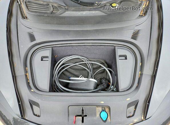 WP0AB2Y10LSA50075 2020 PORSCHE TAYCAN Gray Rear interior view