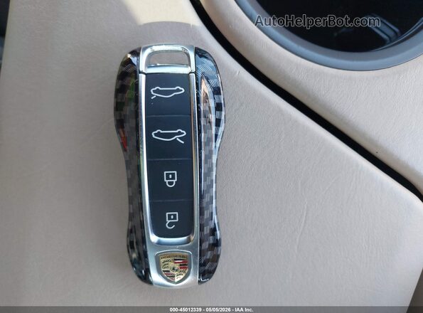 WP0AB2Y10LSA50268 2020 PORSCHE TAYCAN White Vista del salpicadero