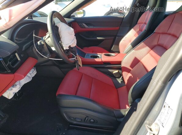WP0AB2Y12SSA40775 2025 PORSCHE TAYCAN Silver Widok wnętrza z przodu
