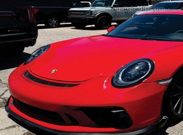 WP0AC2A96JS176061 2018 PORSCHE 911  Передня ліва чверть