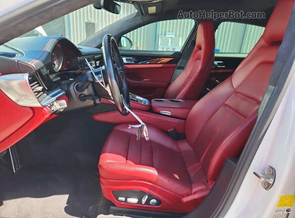 WP0AG2A73LL145964 2020 PORSCHE PANAMERA White Widok wnętrza z przodu
