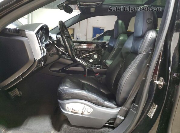 WP1AA2A21HKA80193 2017 PORSCHE CAYENNE Black 