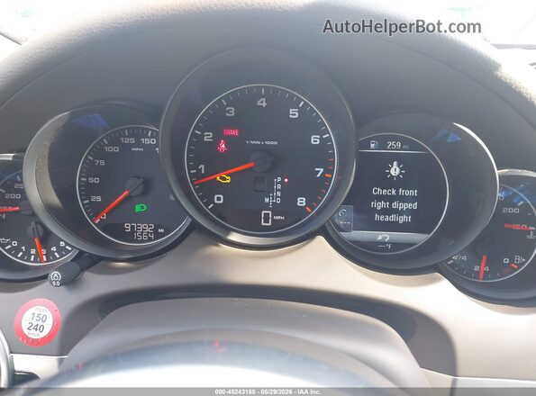 WP1AA2A24JKA02402 2018 PORSCHE CAYENNE Maroon Հետևի նստատեղերի տեսք