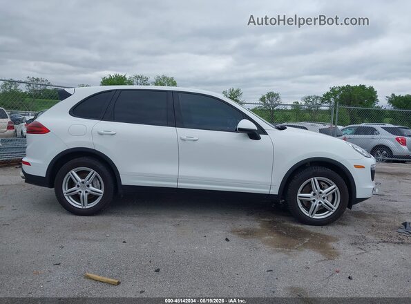 WP1AA2A26GLA04820 2016 PORSCHE CAYENNE White Սալոնի հետևի տեսք