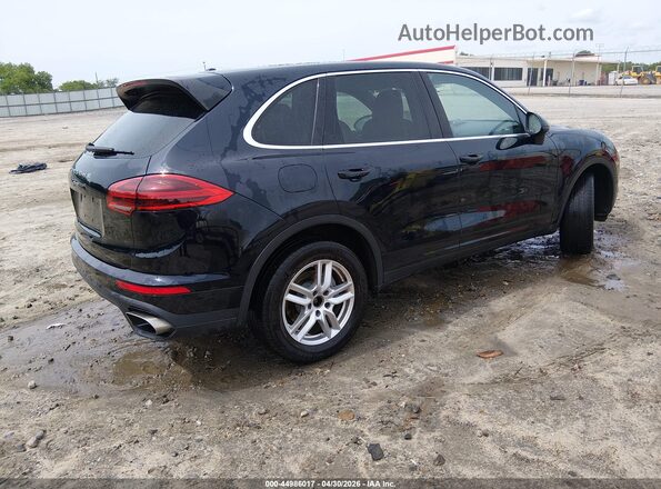 WP1AA2A28HKA85956 2017 PORSCHE CAYENNE Blue Tył prawy