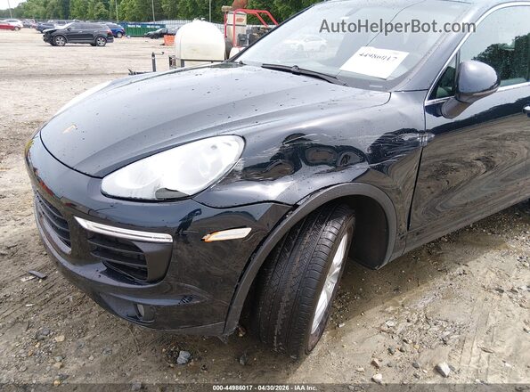WP1AA2A28HKA85956 2017 PORSCHE CAYENNE Blue Widok z przodu