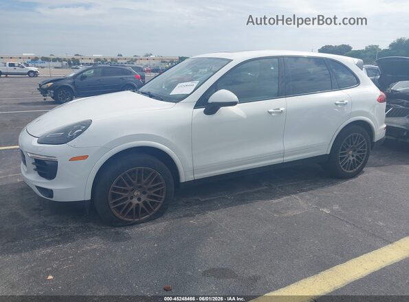 WP1AA2A29HKA82869 2017 PORSCHE CAYENNE Белый Передняя левая четверть
