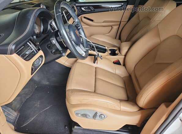 WP1AA2A50LLB06988 2020 PORSCHE MACAN Белый Вид салона спереди