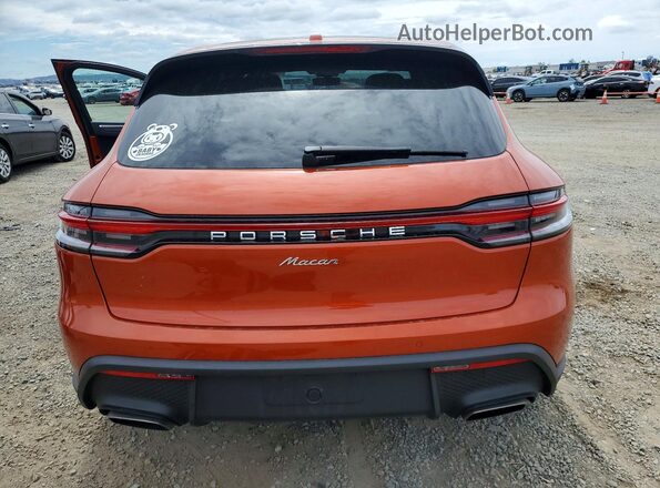 WP1AA2A52PLB12099 2023 PORSCHE MACAN Orange Widok z tyłu