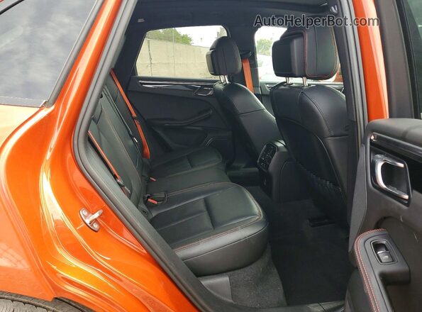 WP1AA2A52PLB12099 2023 PORSCHE MACAN Orange Widok wnętrza z tyłu