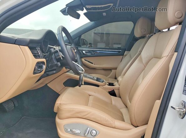 WP1AA2A53RLB10316 2024 PORSCHE MACAN White Vista interior delantera