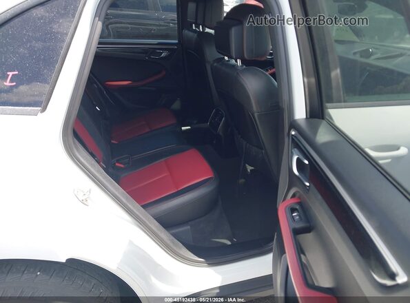 WP1AA2A54KLB00545 2019 PORSCHE MACAN White 