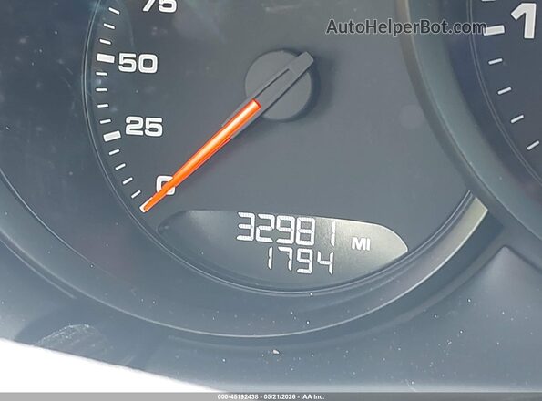 WP1AA2A54KLB00545 2019 PORSCHE MACAN White 