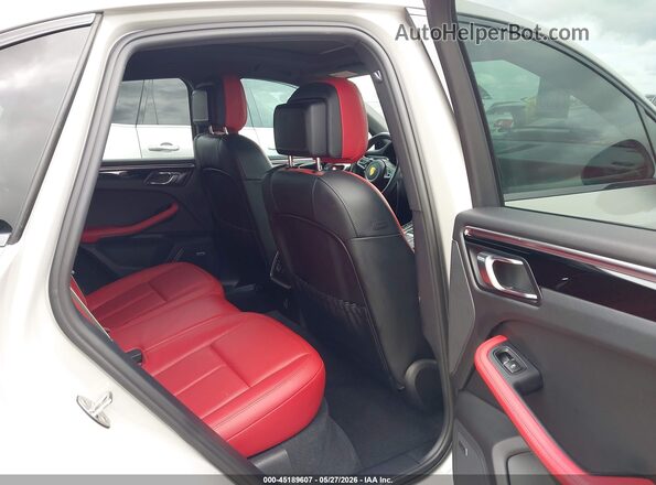 WP1AA2A55MLB13064 2021 PORSCHE MACAN Gray 