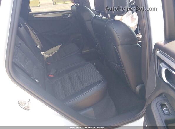 WP1AA2A55PLB00139 2023 PORSCHE MACAN Белый Вид наклейки с VIN-кодом