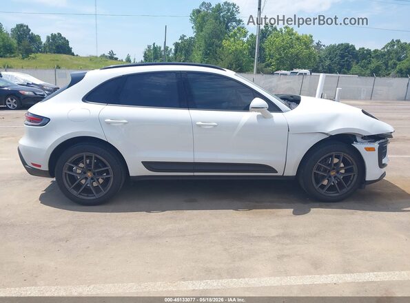 WP1AA2A56SLB00479 2025 PORSCHE MACAN Белый Вид задней части салона