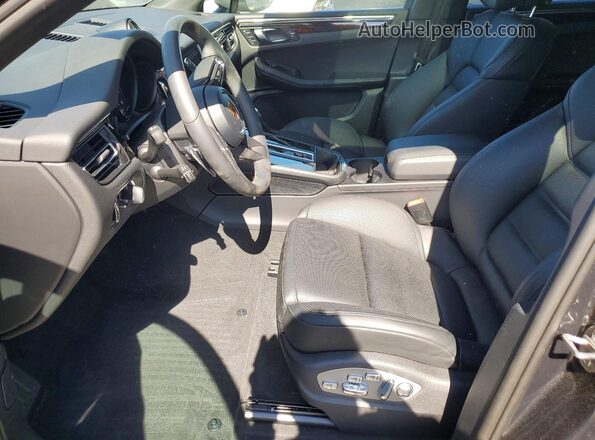 WP1AA2A58TLB05202 2026 PORSCHE MACAN Charcoal Вид салону спереду