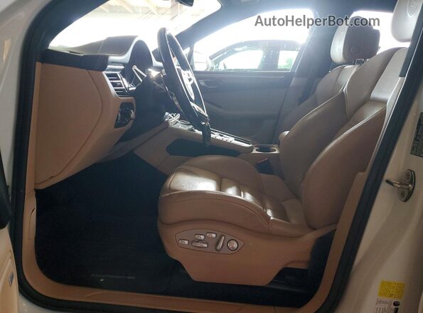 WP1AA2A5XKLB05409 2019 PORSCHE MACAN White Вид салону спереду