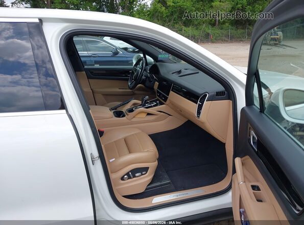 WP1AA2AY2LDA08484 2020 PORSCHE CAYENNE White წინა სალონის ხედი