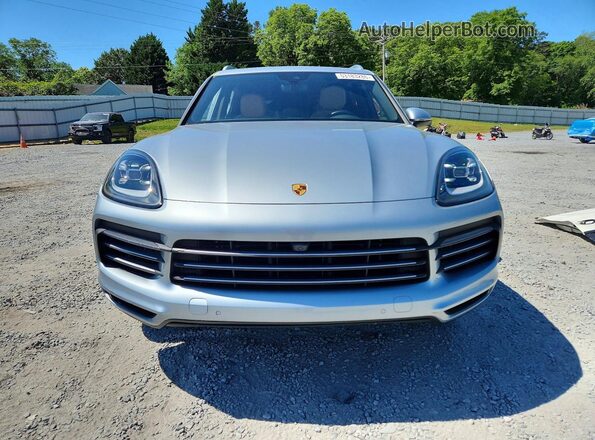 WP1AA2AY2MDA00869 2021 PORSCHE CAYENNE Серебряный Вид спереди