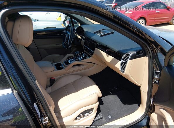 WP1AA2AY2MDA01682 2021 PORSCHE CAYENNE Black Вид салону спереду