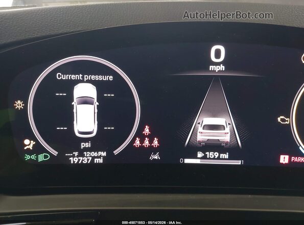 WP1AA2AY2RDA08185 2024 PORSCHE CAYENNE Gray Widok tylnych siedzeń