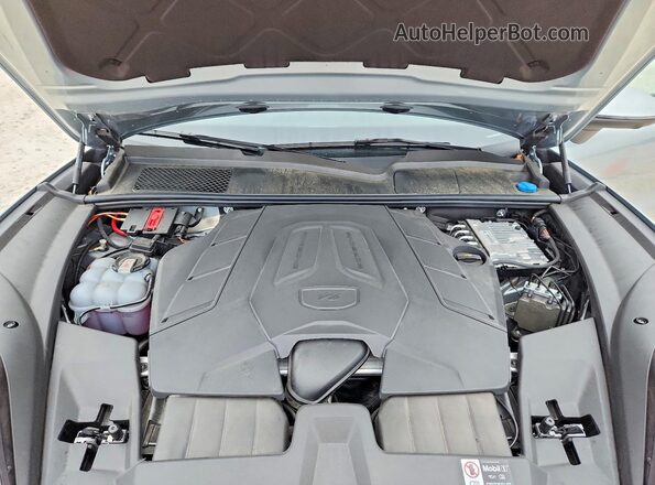 WP1AA2AY3SDA02305 2025 PORSCHE CAYENNE Silver ძრავის განყოფილების ხედი