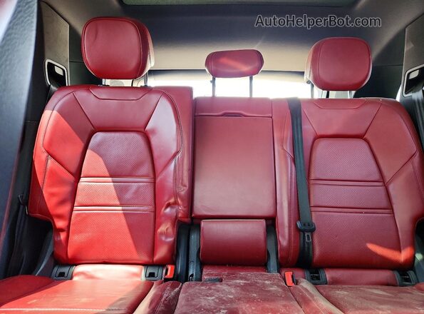 WP1AA2AY4KDA04368 2019 PORSCHE CAYENNE Коричневый Вид задних сидений