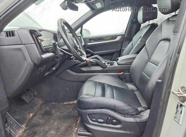 WP1AA2AY5RDA09556 2024 PORSCHE CAYENNE Gray 