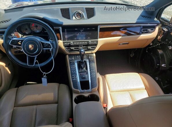 WP1AB2A52LLB31890 2020 PORSCHE MACAN Черный Вид панели приборов