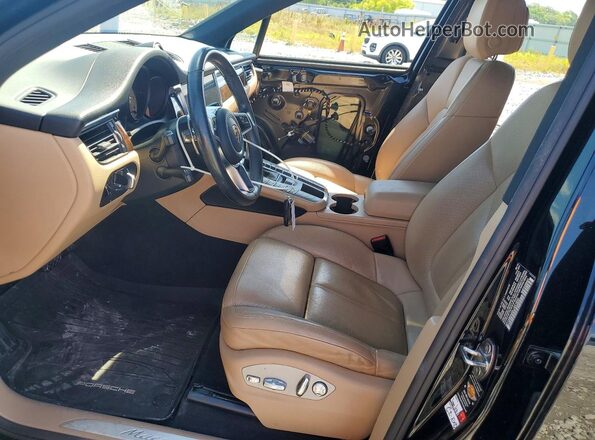 WP1AB2A52LLB31890 2020 PORSCHE MACAN Черный Вид салона спереди