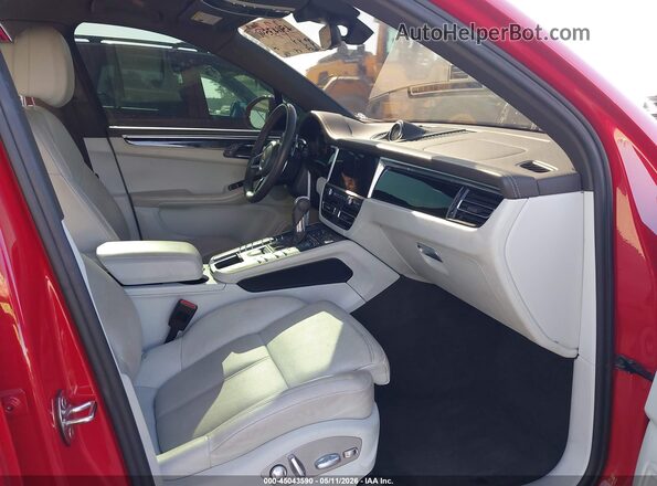WP1AB2A54MLB34727 2021 PORSCHE MACAN Красный Вид салона спереди