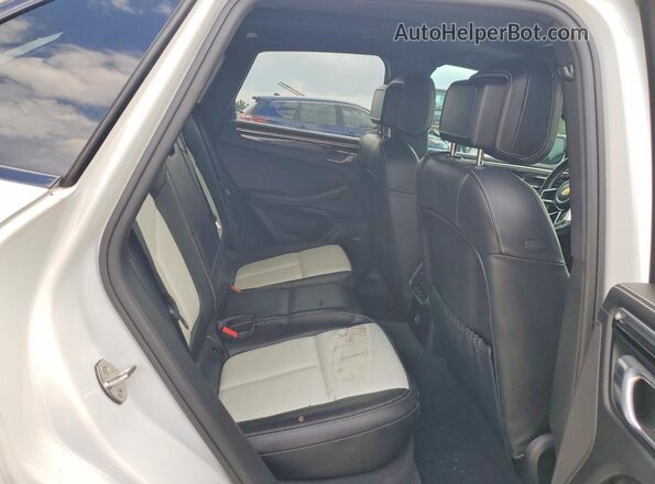 WP1AB2A58JLB33320 2018 PORSCHE MACAN White Սալոնի հետևի տեսք