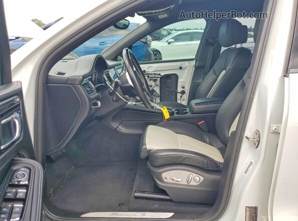WP1AB2A58JLB33320 2018 PORSCHE MACAN White Սալոնի դիմացի տեսք