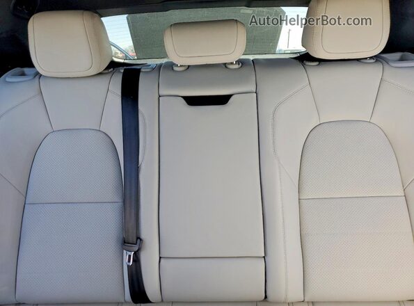 WP1AB2XA8SL152940 2025 PORSCHE MACAN Purple უკანა სავარძლების ხედი