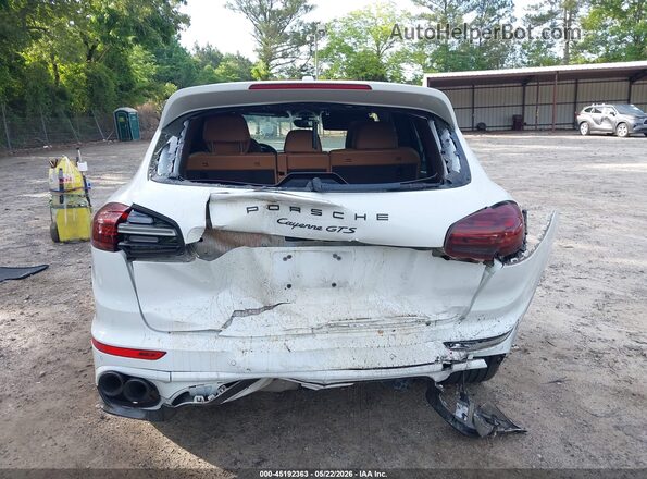 WP1AD2A2XHLA82834 2017 PORSCHE CAYENNE White 