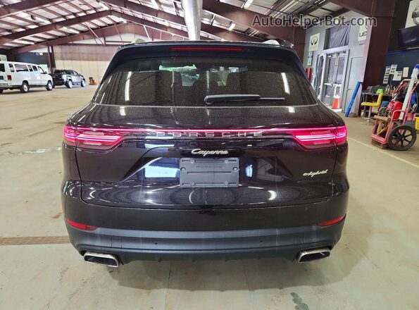 WP1AE2AY4KDA50934 2019 PORSCHE CAYENNE Black Widok z tyłu